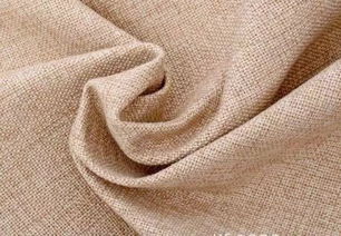 我們實(shí)地探訪了全國最大的窗簾布藝批發(fā)市場(chǎng),發(fā)現(xiàn)窗簾最賺錢的根本不是布